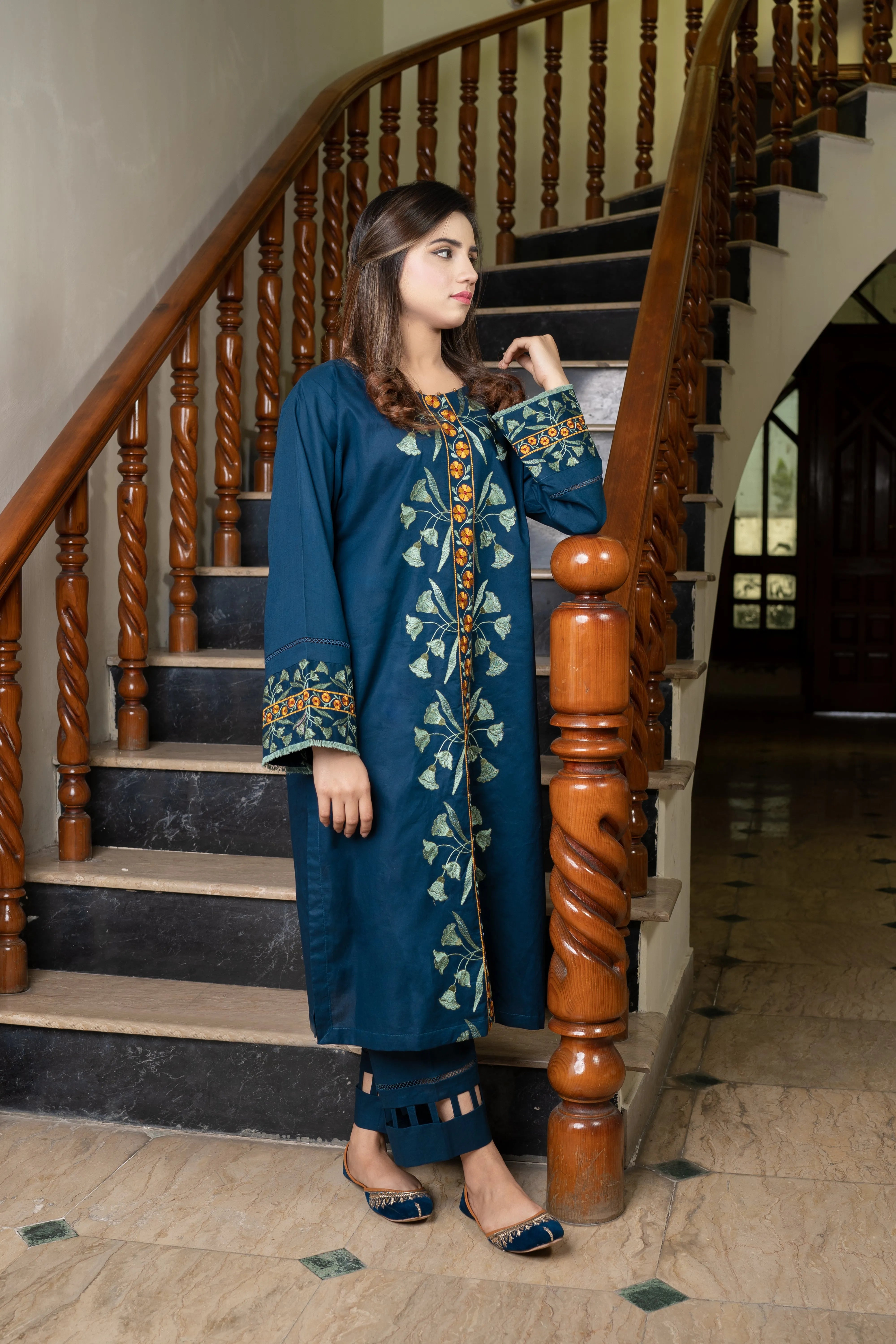 2 - Piece Embroidery Suit (B11203)
