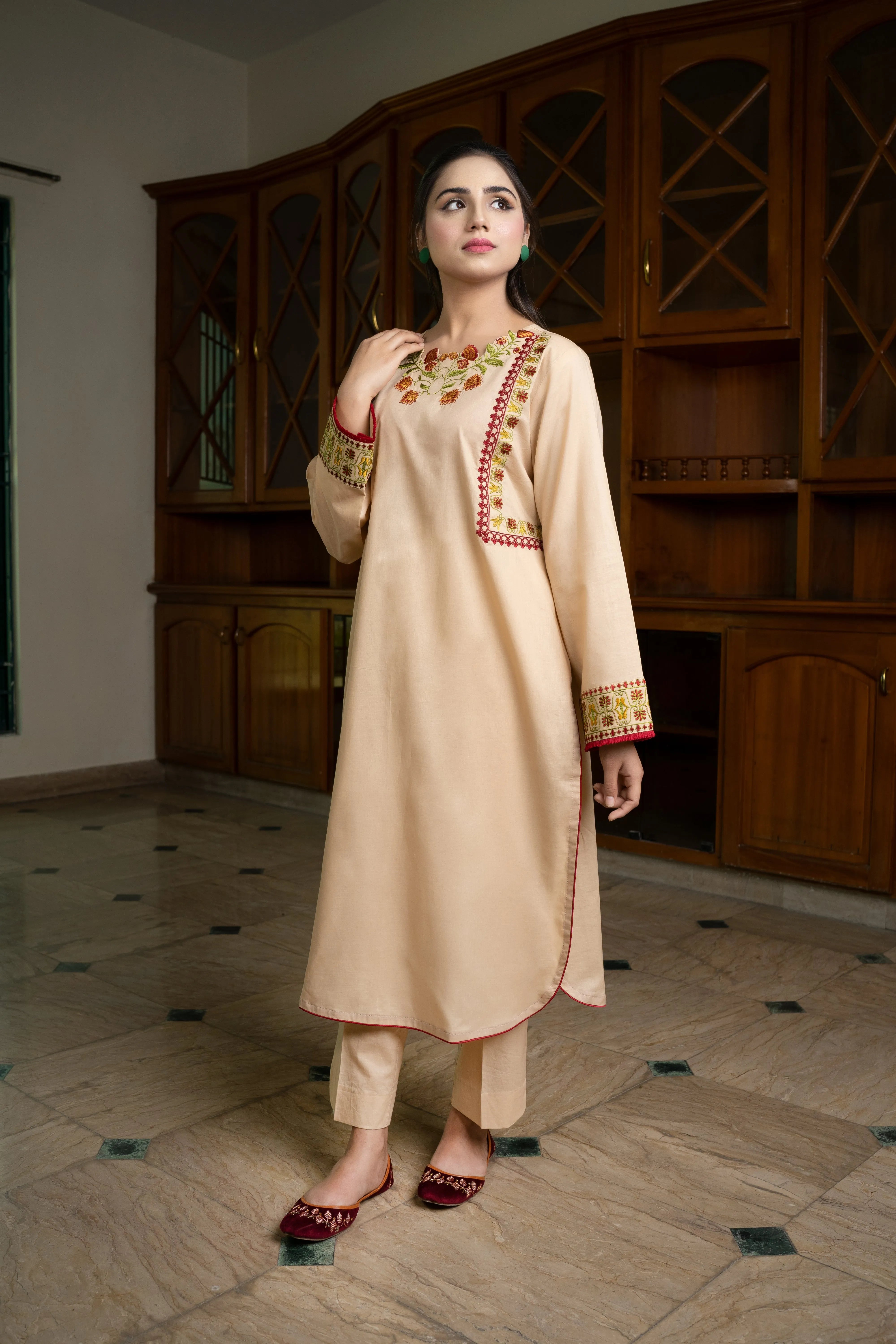 2 - Piece Embroidery Suit (S11204)