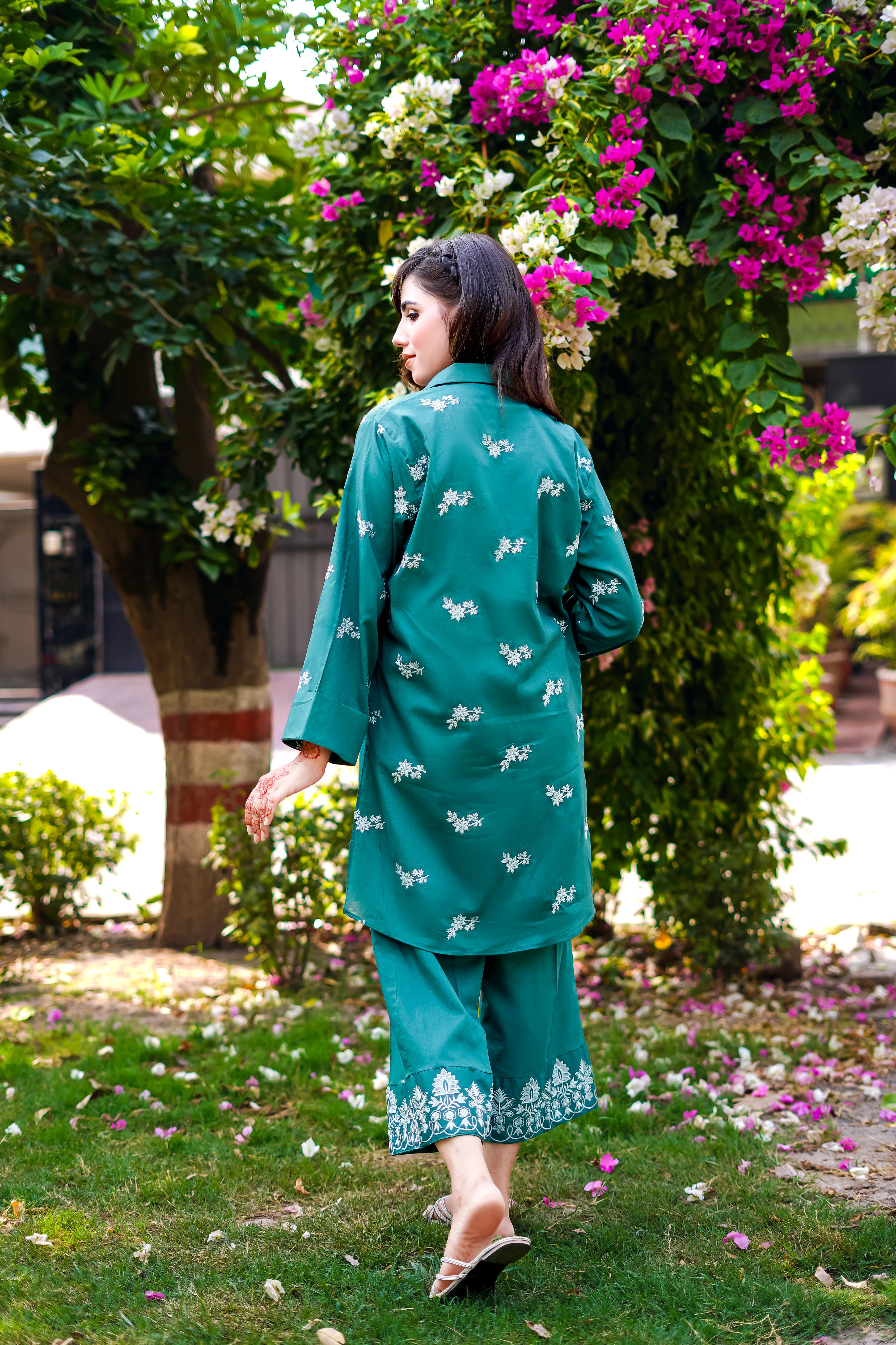 2- Piece Embroidered Suit (G11218)